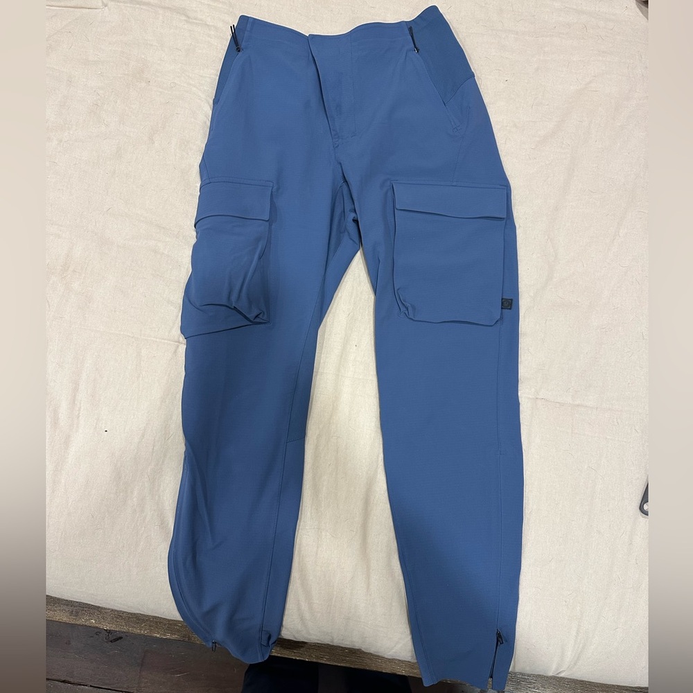Lululemon Reykur jogger Cargo Pants in Blue - Picture 3 of 6